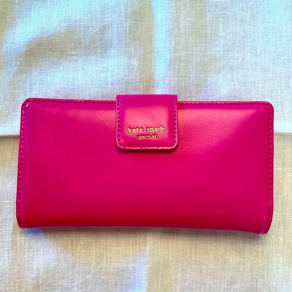Kate Spade bifold wallet